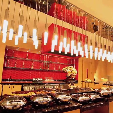 Radisson Blu Marina Hotel Connaught Place Нью-Дели Ресторан фото