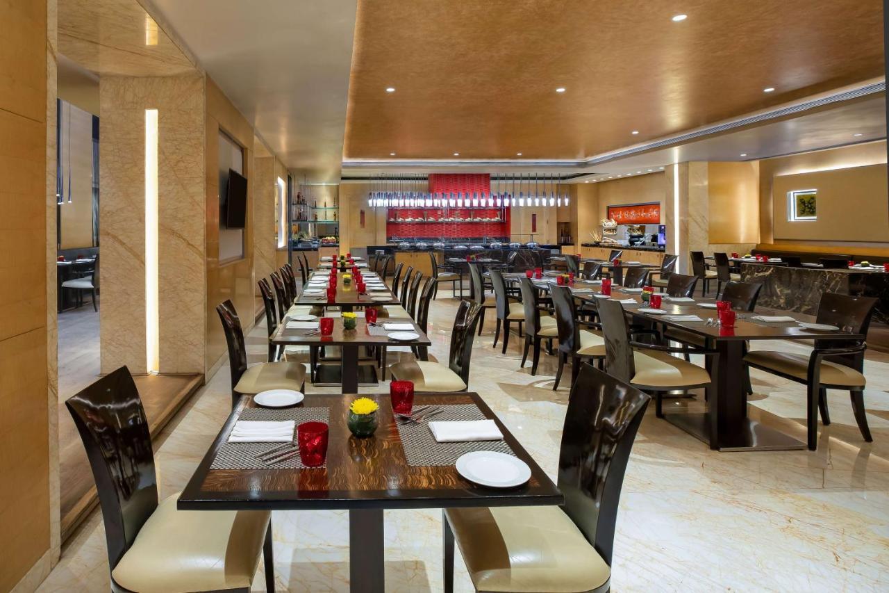 Radisson Blu Marina Hotel Connaught Place Нью-Дели Экстерьер фото
