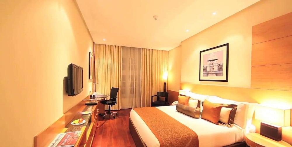 Radisson Blu Marina Hotel Connaught Place Нью-Дели Экстерьер фото