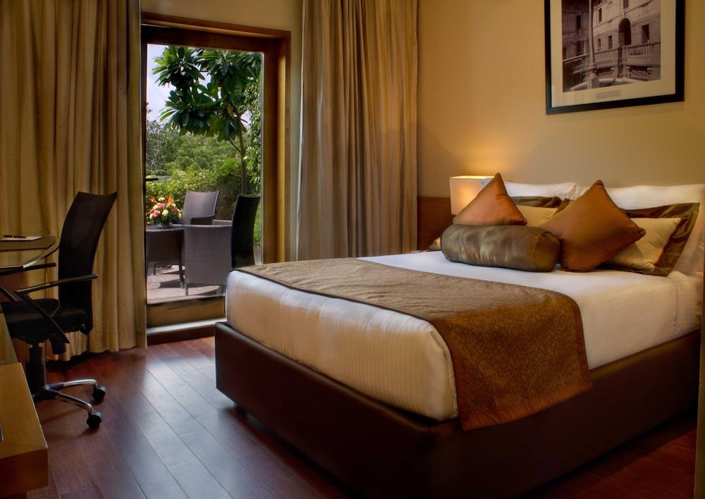 Radisson Blu Marina Hotel Connaught Place Нью-Дели Экстерьер фото