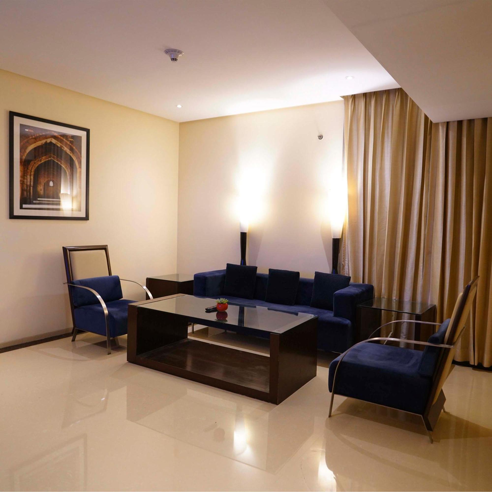 Radisson Blu Marina Hotel Connaught Place Нью-Дели Экстерьер фото