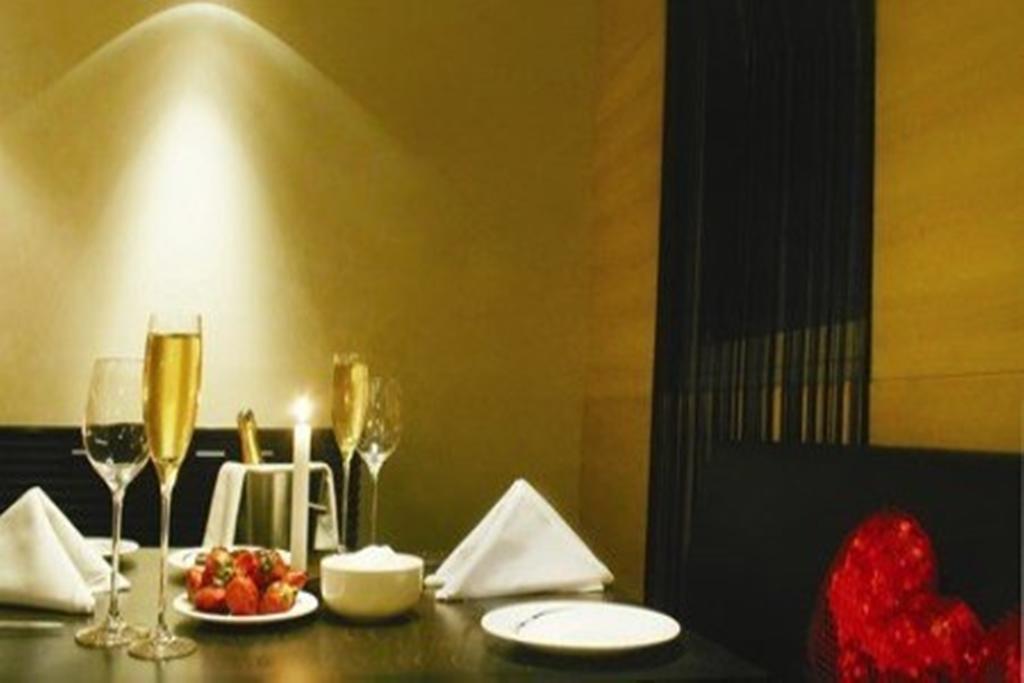 Radisson Blu Marina Hotel Connaught Place Нью-Дели Экстерьер фото
